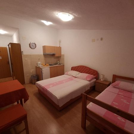 Apartments Cipetic Kastela Luaran gambar